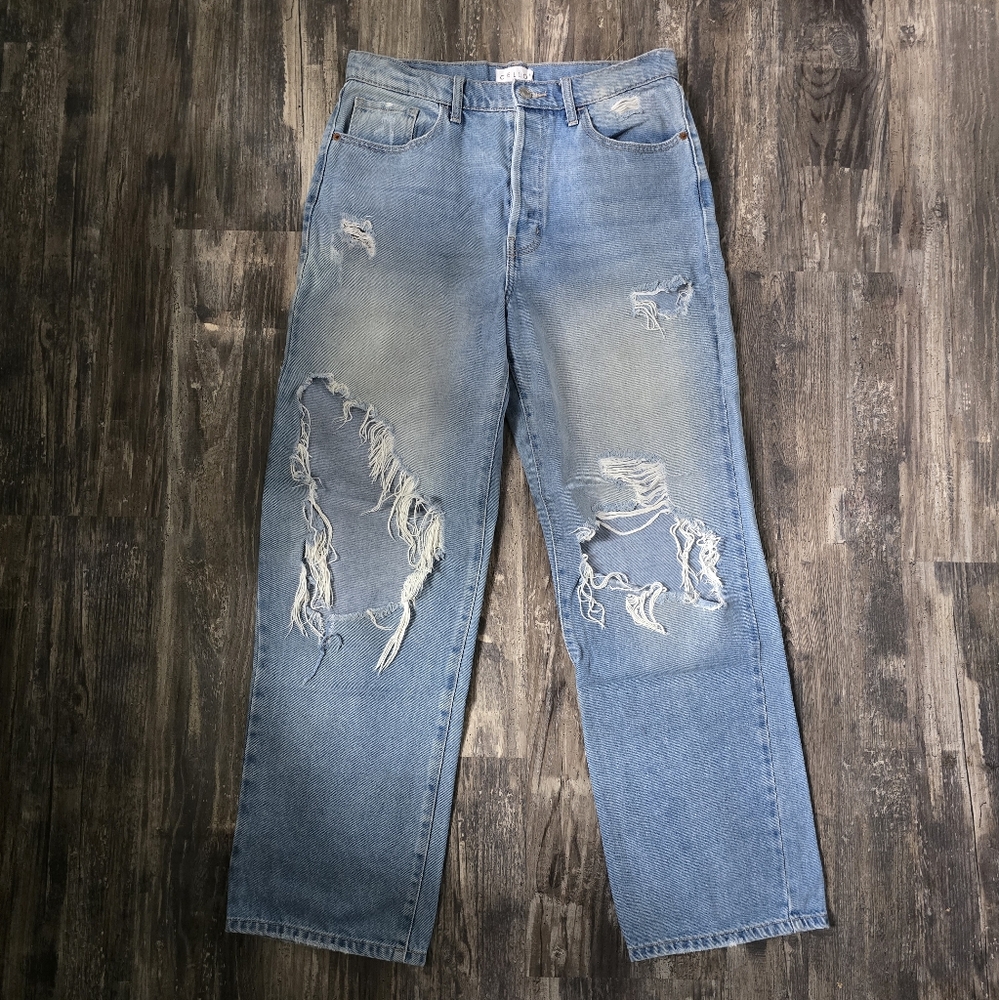 Distressed Wide Leg Jeans